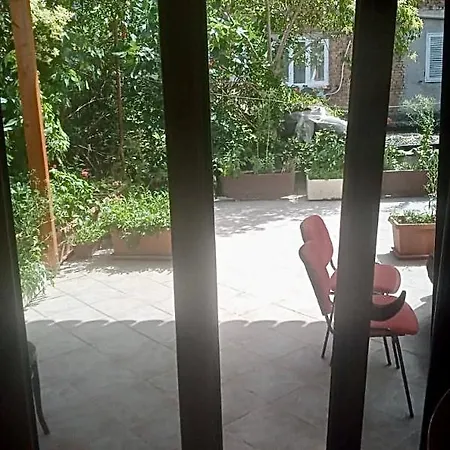 Nina Guest House Tirana Kültér fotó